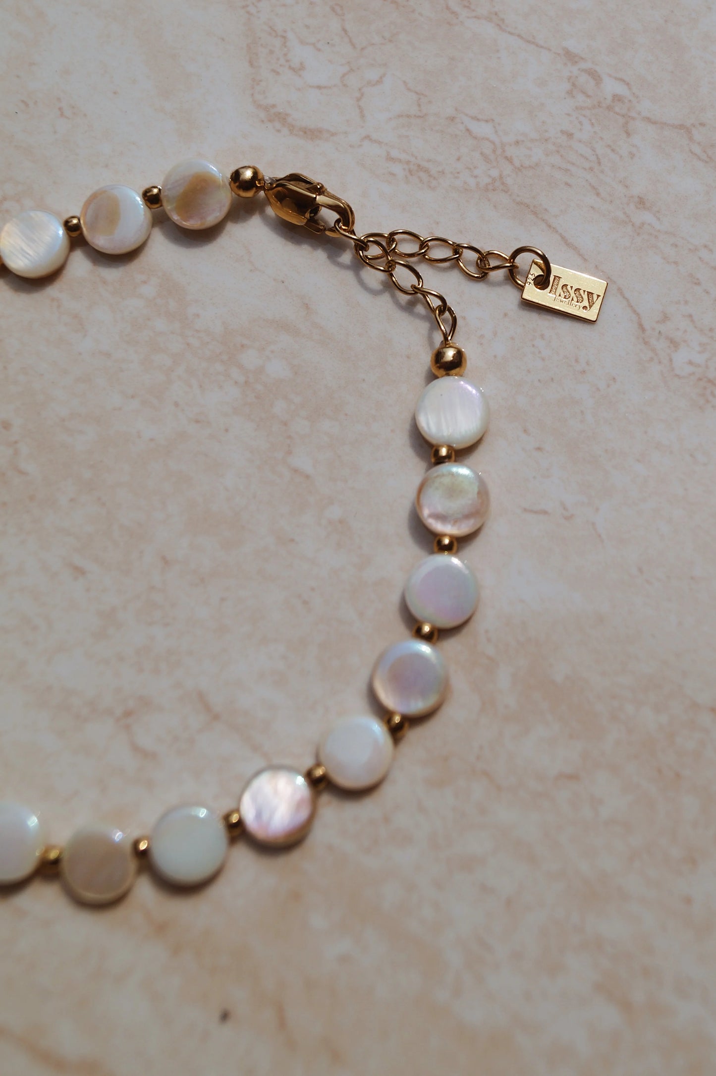 Issy Jewellery - Armband | Round Shell