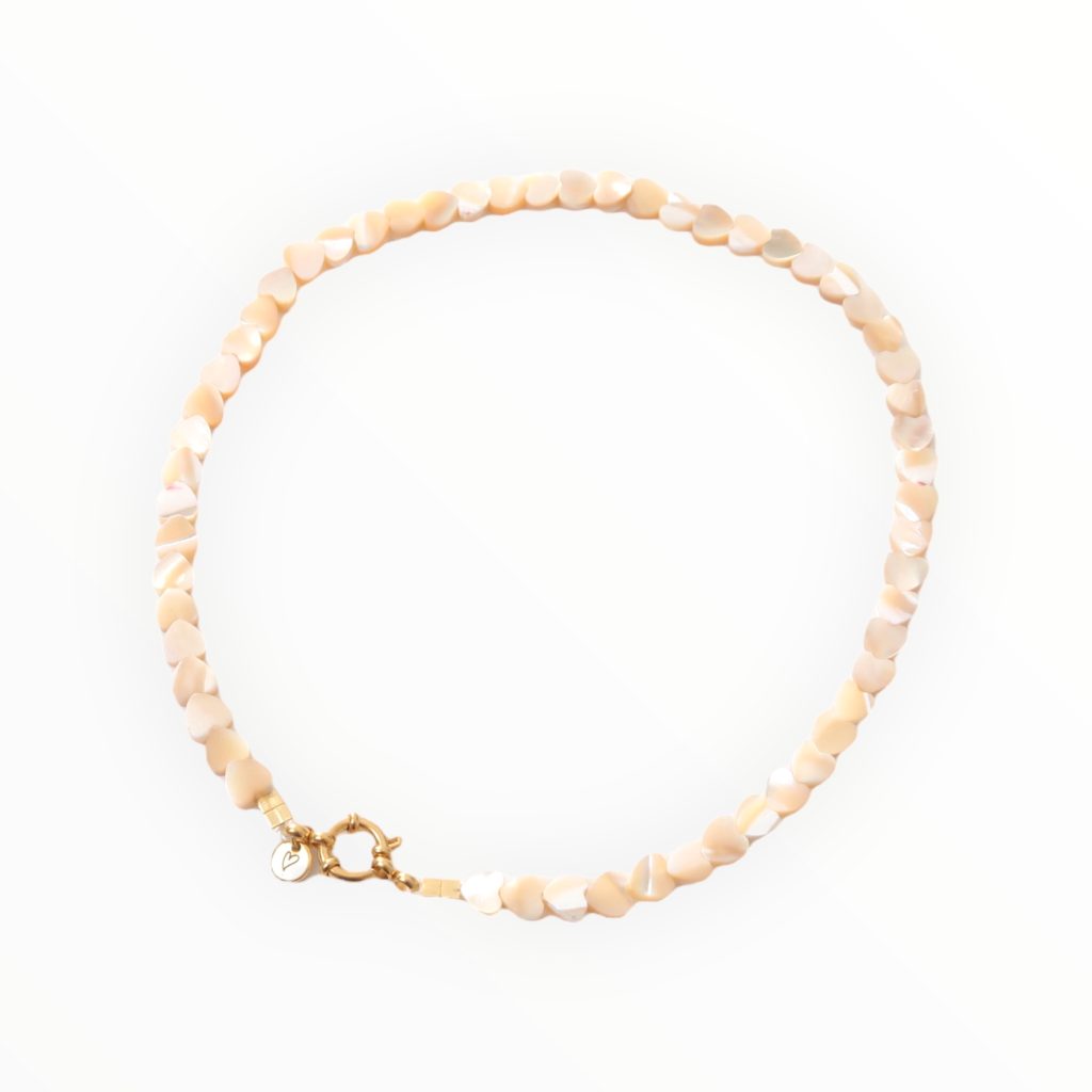 Shelly - Hartjes schelpenketting | Beige